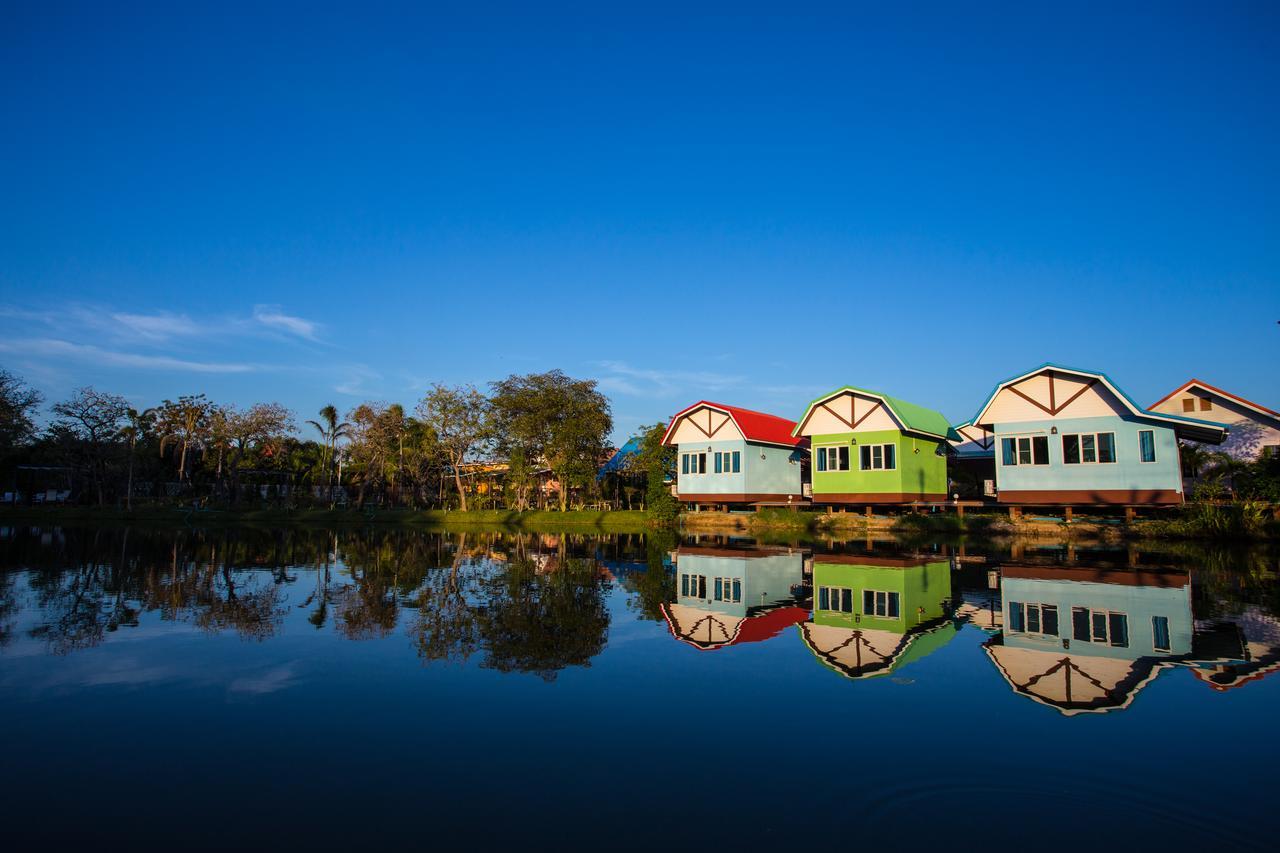 Baan Tor Mai Resort Suphanburi Exterior foto